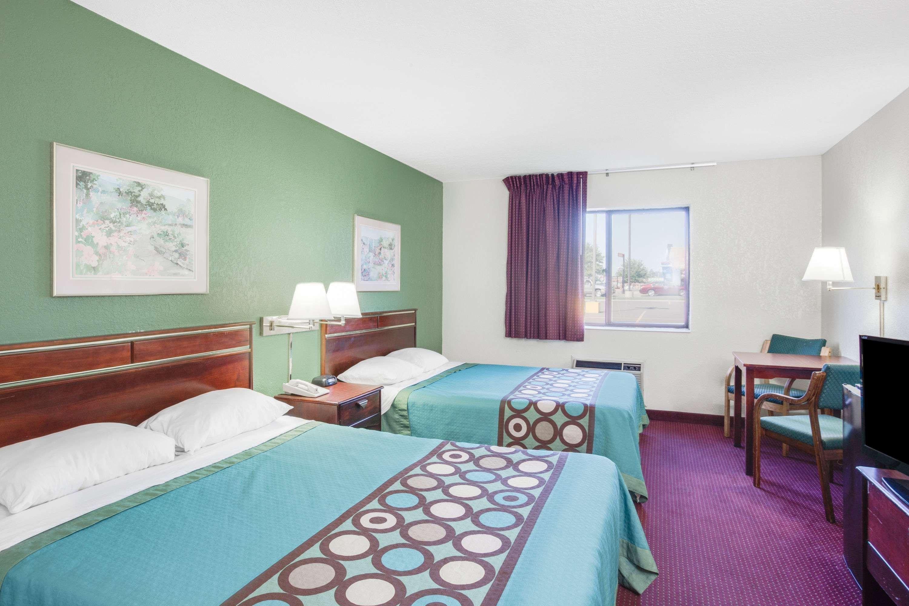Motel Super 8 By Wyndham Kennett Exterior foto